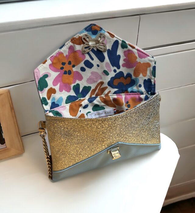 pochette de soirée, sac pochette etsy, sac pochette cuir, sac pochette bleu ciel, sac à main mariage, sac pochette enveloppe,