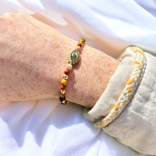 bracelet femme pierre fines, bracelet labradorite, bracelet mokaite, bracelet rouge orange jaune, bracelet pierres fines etsy
